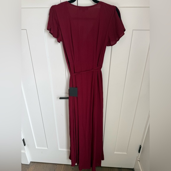 NWT Lulu's Heart of Marigold Burgundy Wrap Maxi Dress with fluttery sleeves. M. - Picture 8 of 9